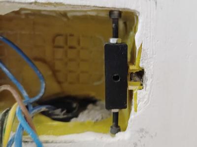 Wall box repair - Riparazione scatola a muro