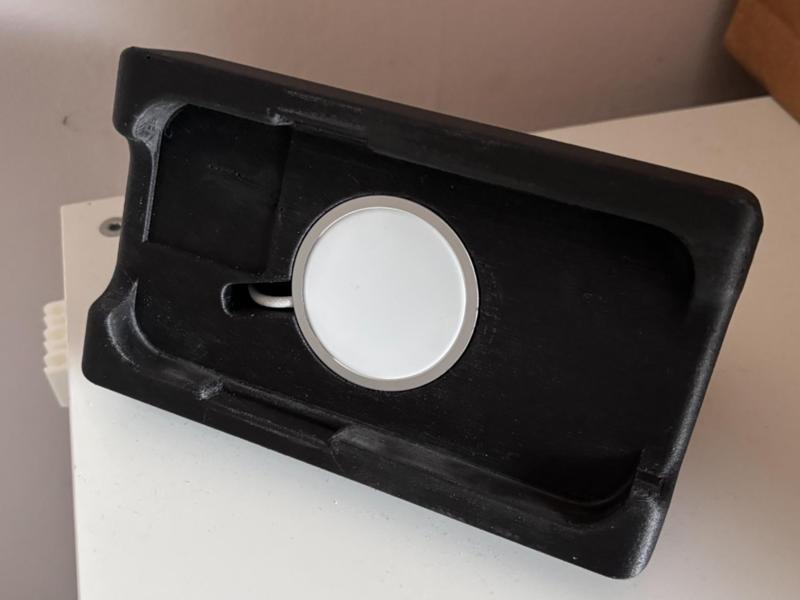 Iphone 15 Mous case holder