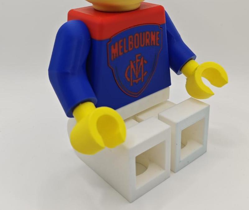 AFL Brick Man - Melbourne Demons (500%)