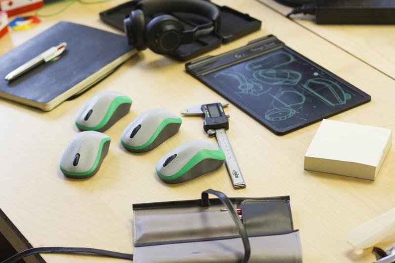 Multi-Color Computer Mouse Model: Industrial/Product Design