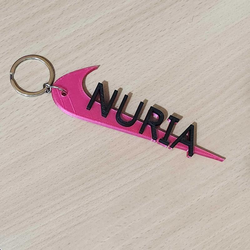 NIKE NURIA KEYCHAIN