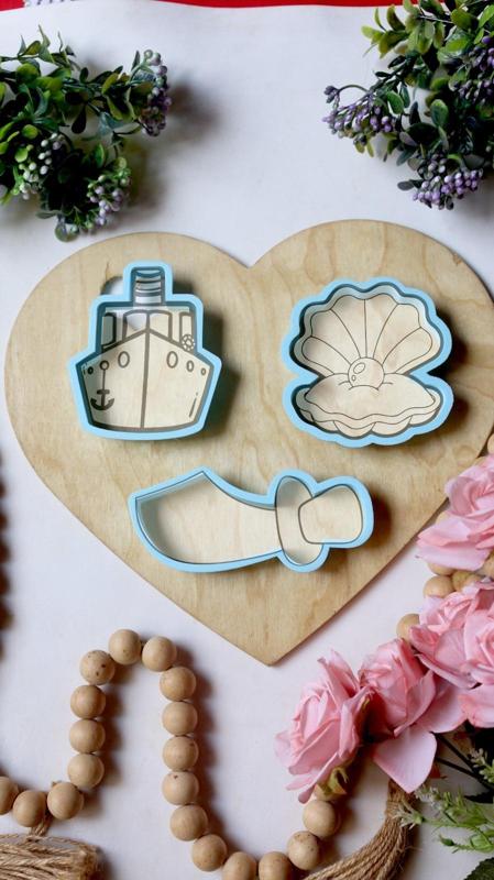 Marine themed cookie cutters