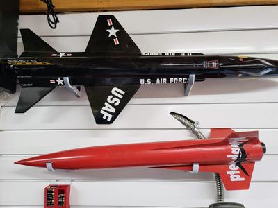 Rocket storage for slatwall or proslat