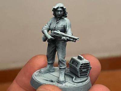 miniature alien ripley dnd
