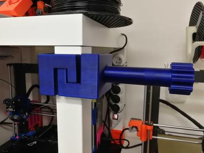 Spool holder - IKEA LACK table