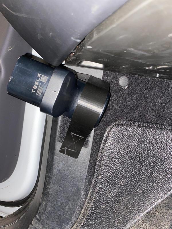 Tesla S/X CCS2 adapter holder