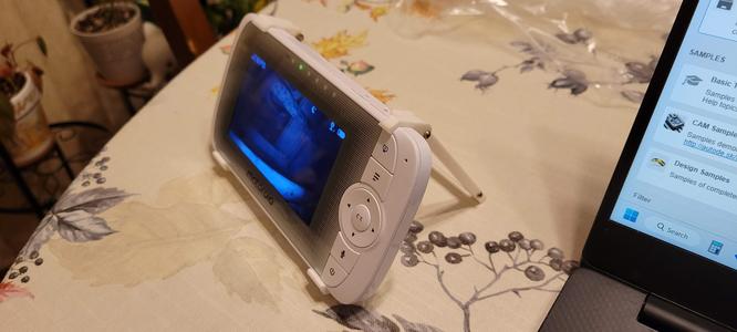 Motorola VM64 Connect Baby Monitor Kickstand