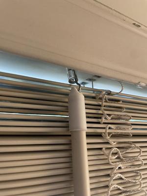 Rod attachment cap for window blinds (openscad - parametric)