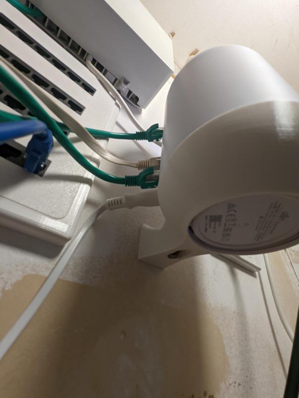 UDR (Unifi Dream Router) and UDM (Unifi Dream Machine) simple bracket