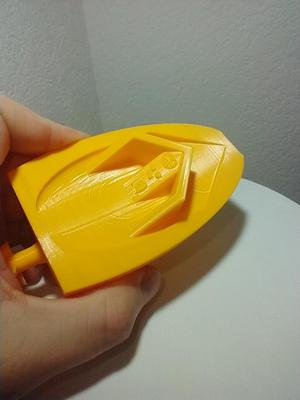 Bathtub boat with wind up propeller