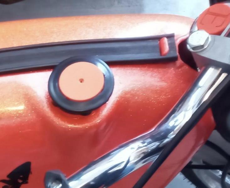 Jawa 50 tank cap insert