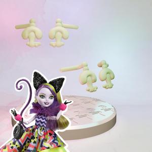 Ever After High Way Too Wonderland Kitty Cheshire doll earrings