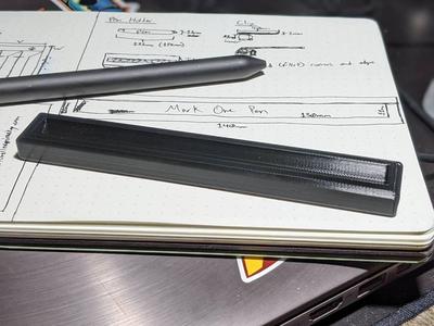 Studio Neat - Mark One Pen - Desktop Holder/Tray
