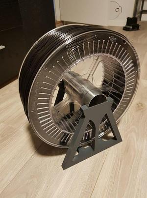 Spool holder for 300mm spools on 2in pipe