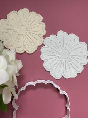 Ruffled Daisy Cookie Cutter