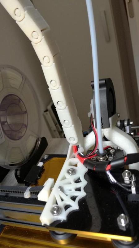 Chain holders for tevo tarantula