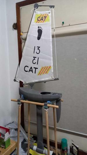 SAIL BOAT RC FOOTY Green Hornet CON CASCO EN 5 PIEZAS (ARTR)