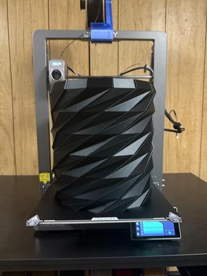 Geometric Spiral Trash Bin