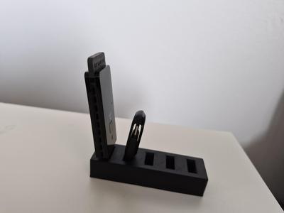 USB Flash Drive Holder (STL) — Compact Desk Organizer for USB Sticks