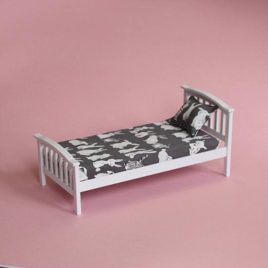 Single Bed - Miniature Furniture 1/12 scale
