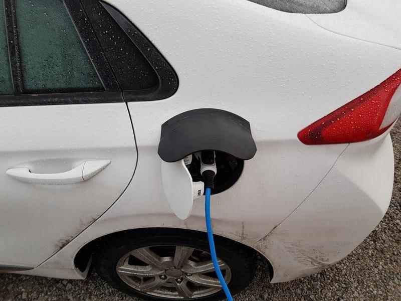 Magnetic Ioniq Electric charge port cover