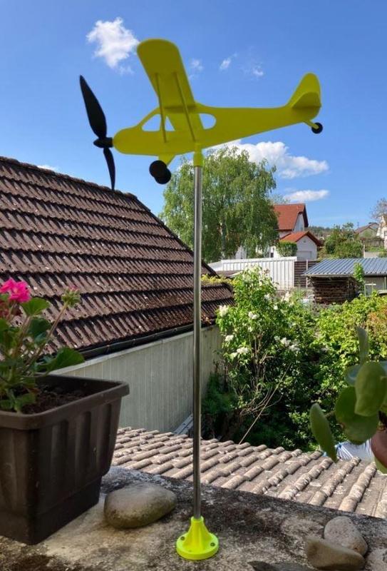 Airplane wind chimes
