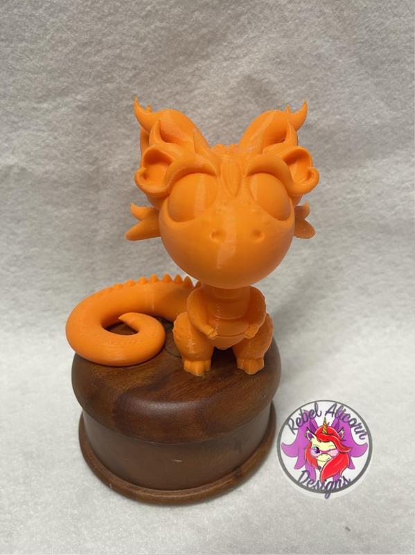Sitting Dragon Dice Buddy Guardian
