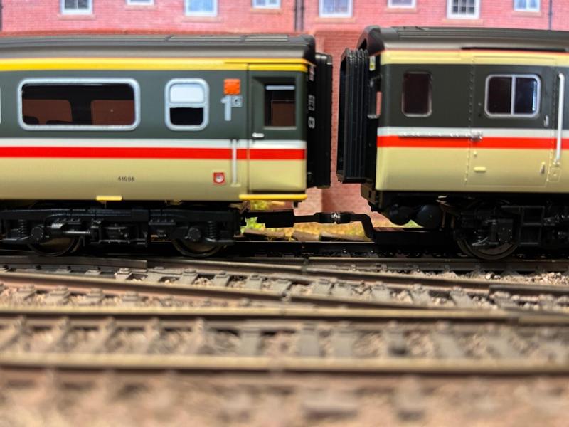 Hornby HST 2008 to 2021 Magnetic Buckeye Couplings