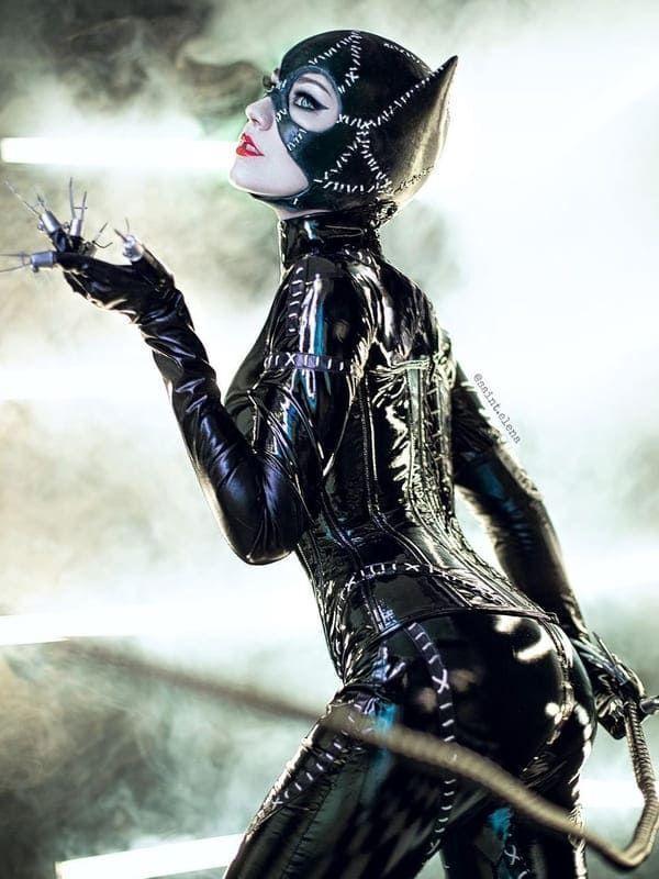 Catwoman Filament Painting