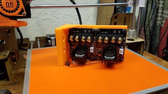 AM8 Duel Mosfets Mount (Or other 2040 Extrusion Frame 3D printers)