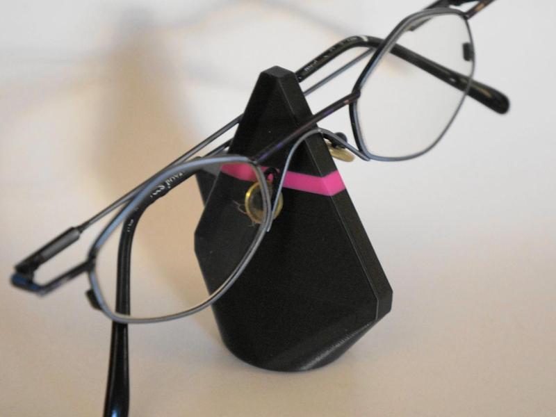 Glasses stand (weighted)