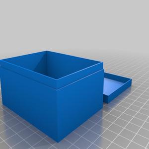 Box with lid (Box mit Steckdeckel)