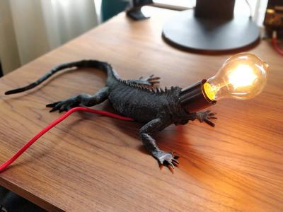 Lizard Lamp