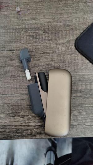 Iqos glue on magazine