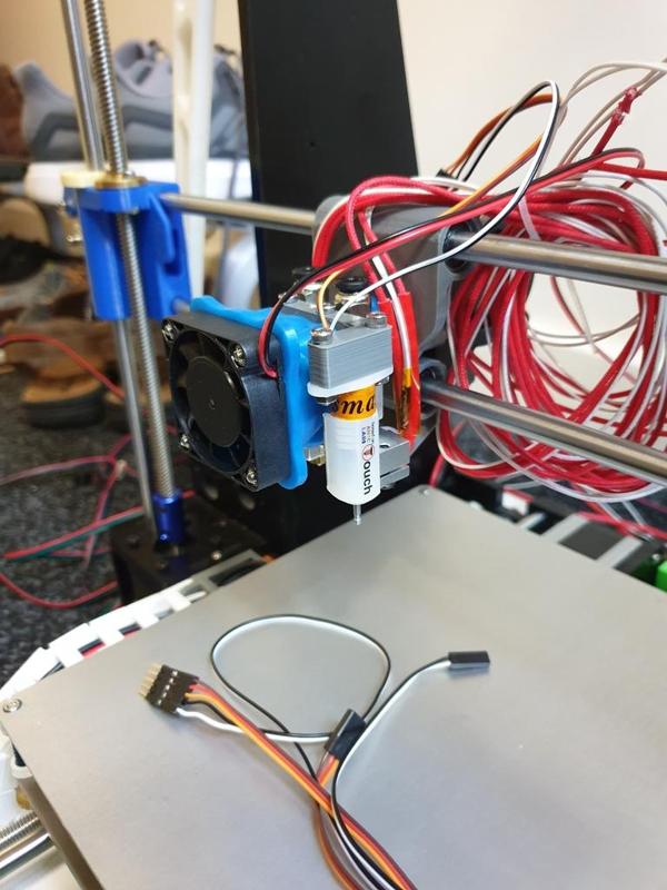 Prusa I3/Anet A8 Chimera Clone Carriage with Optional BLTouch