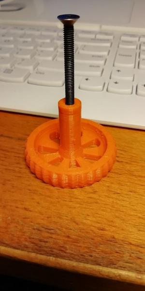 FlSUN Cube options M4 bed levelig knob