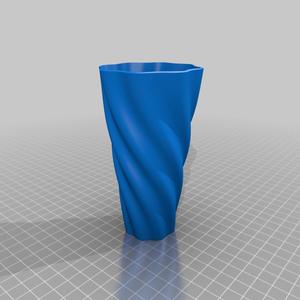 Twisty Pen Holder