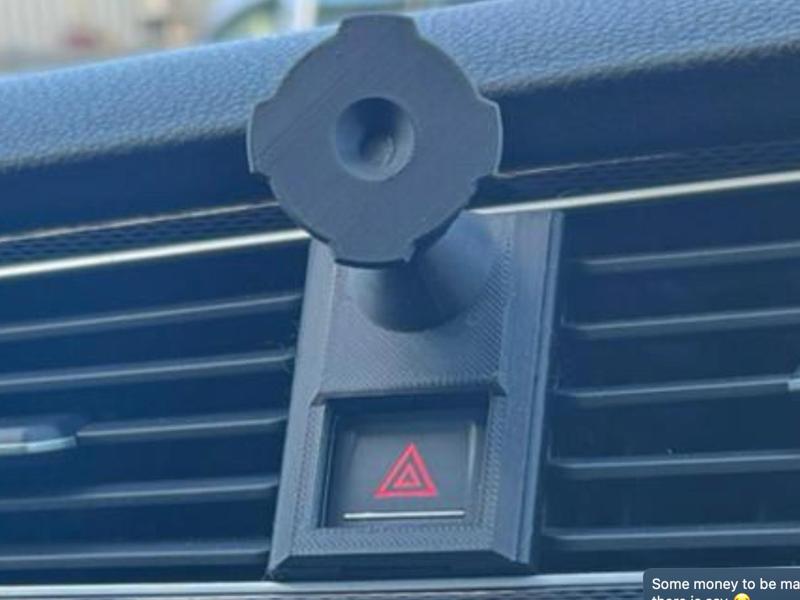 VW Golf MK7 Quad Lock Mount