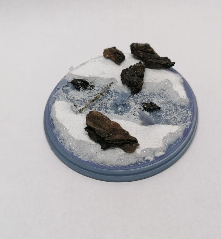 Ornemental empty base