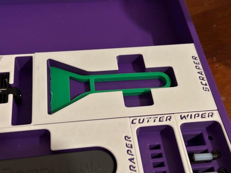 BaBo: Bambu Plastic Scraper