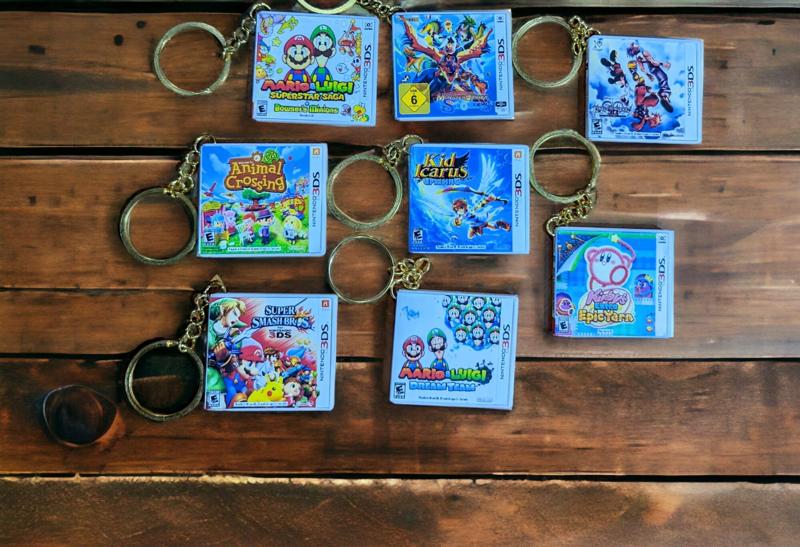 NINTENDO 3DS Game Box Keychain