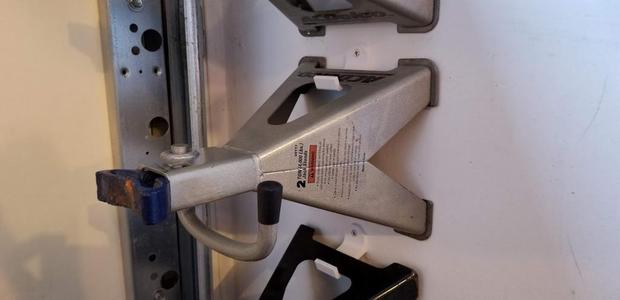 Jack Stand Wall Hook