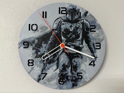 Wall / Desk Clock Star Wars Mandalorian HueForge