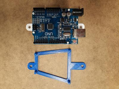 Simple Arduino Uno mount / bracket
