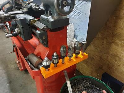 Lathe chuck holder MC2