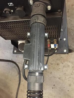 bracket for welding torch, Anschluß Schlauchpaket Schweißbrenner