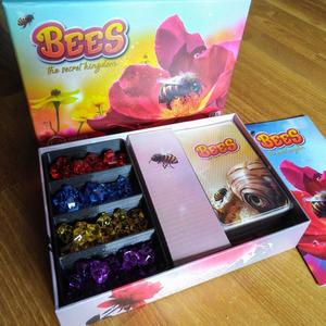 Bees: The Secret Kingdom Organizer