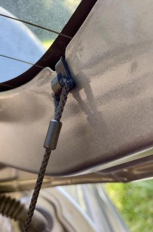 Hook for Car trunk cover (Suzuki)