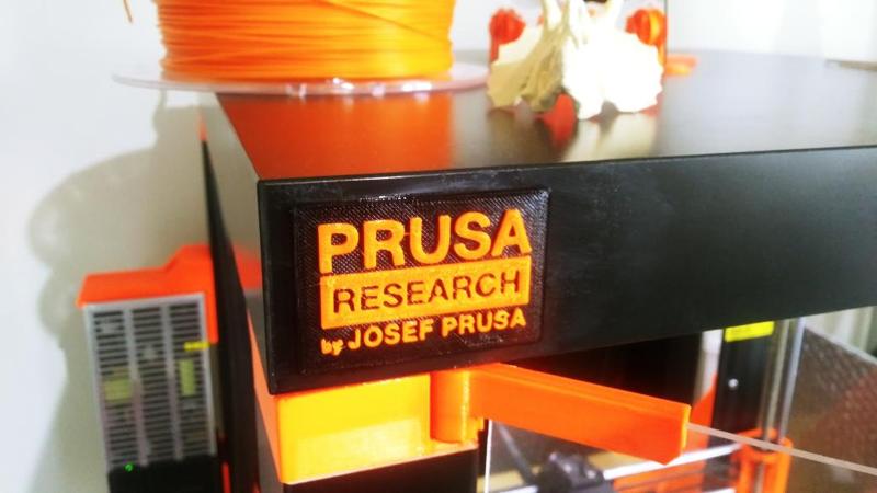 Prusa Research logo on platform (For color change)