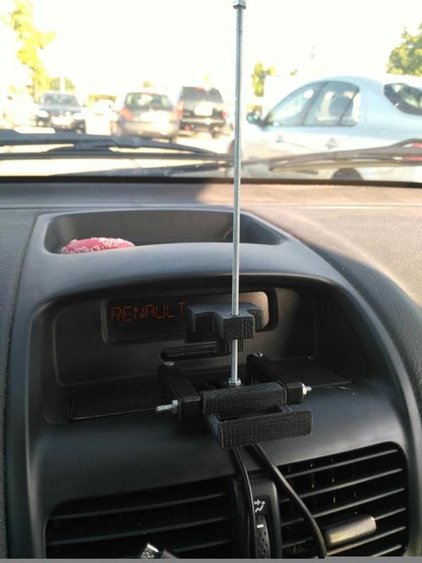 Renault Clio 2 Smartphone Tablet holder